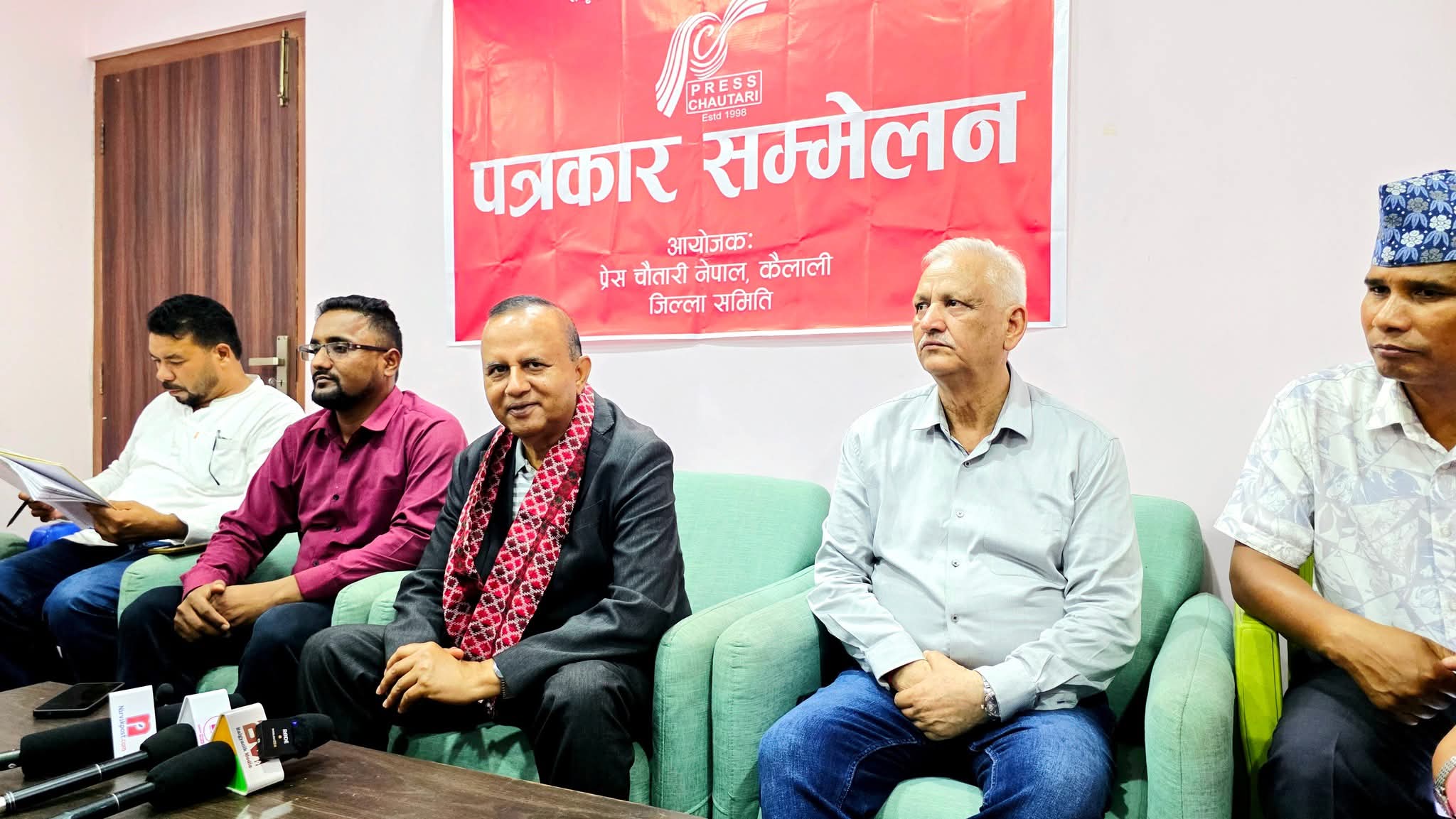 नेतृत्व चयनको चर्चा गर्ने बेला भएको छैन: एमाले महासचिव पोख्रेल